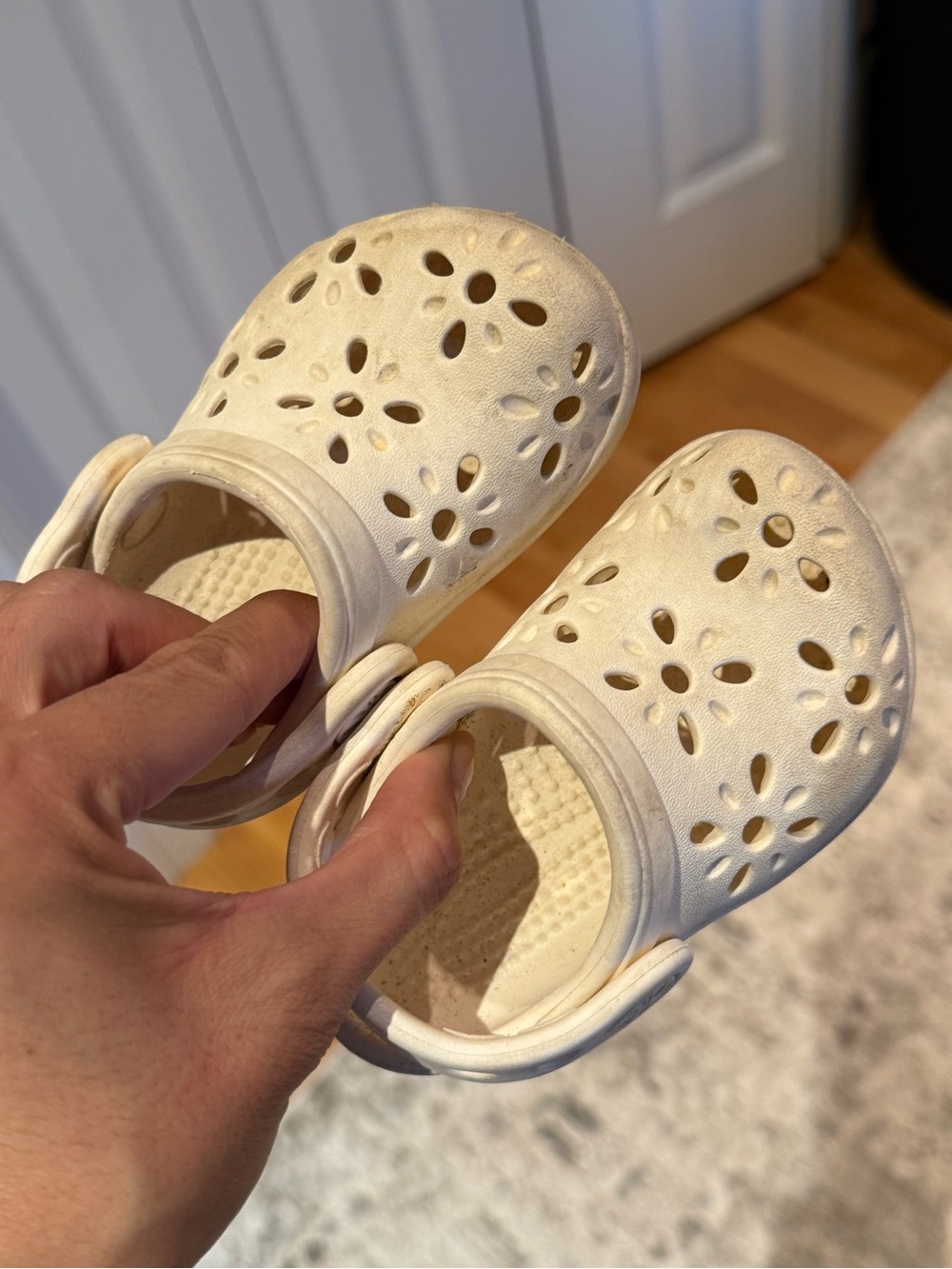 CROCS Kids Floral Cutout Clog Sandals in Cream